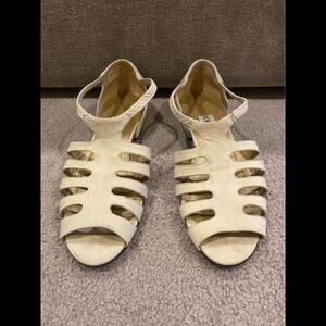 Vintage Evan-Picone Cream Sandals